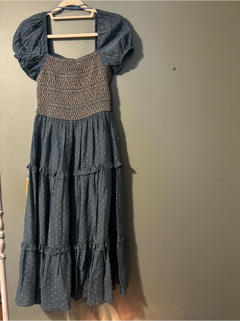Moon River Dress Smocked w/ Liner Size Small